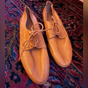 Frye & Co Brown Leather Lace-Up Oxfords/Flats